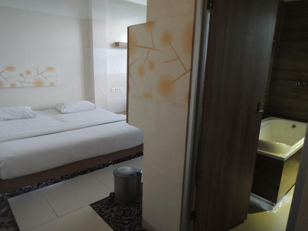 Hotel Space 2*