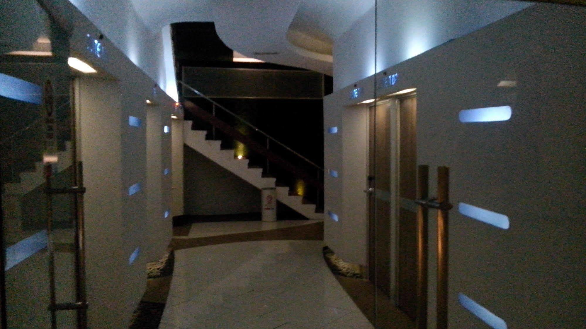 Space Hotel Bogor